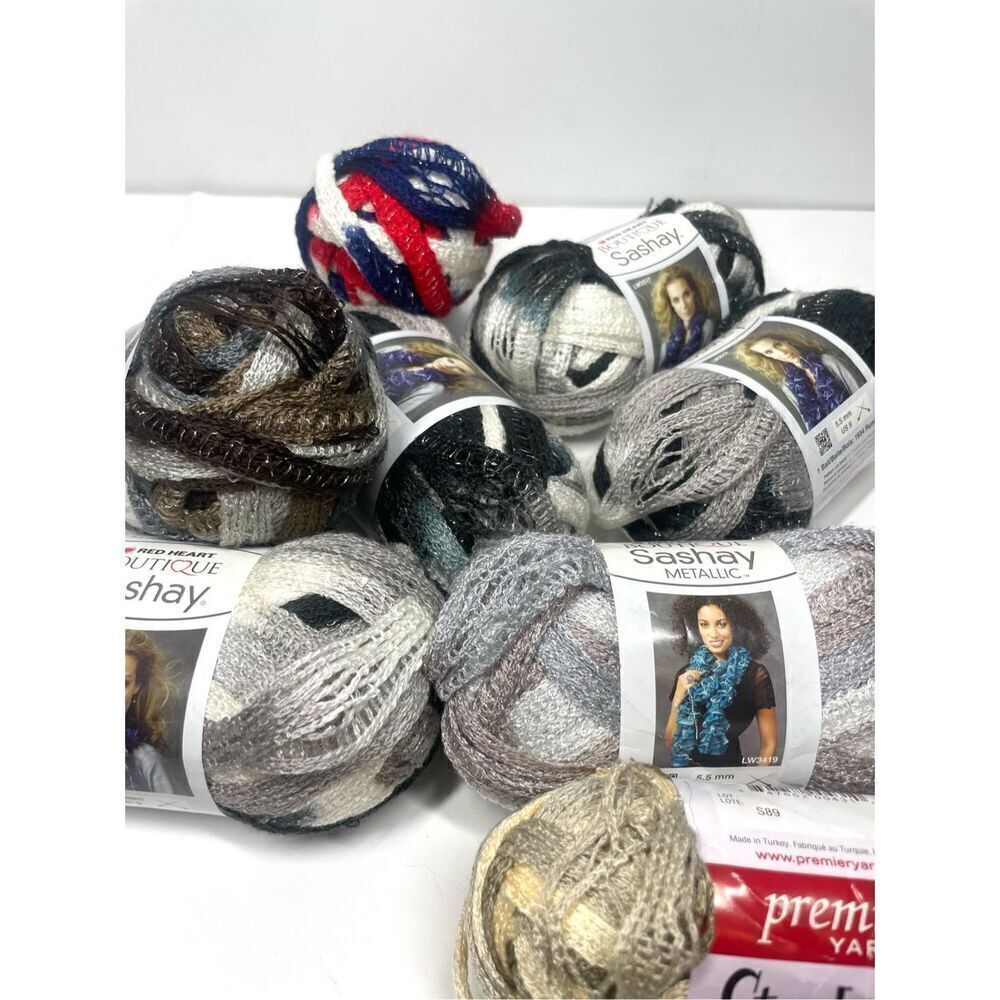 Red Heart Boutique Sashay Acrylic Metallic Ruffling Yarn 8 Rolls 3.5 oz New! - Picture 4 of 8
